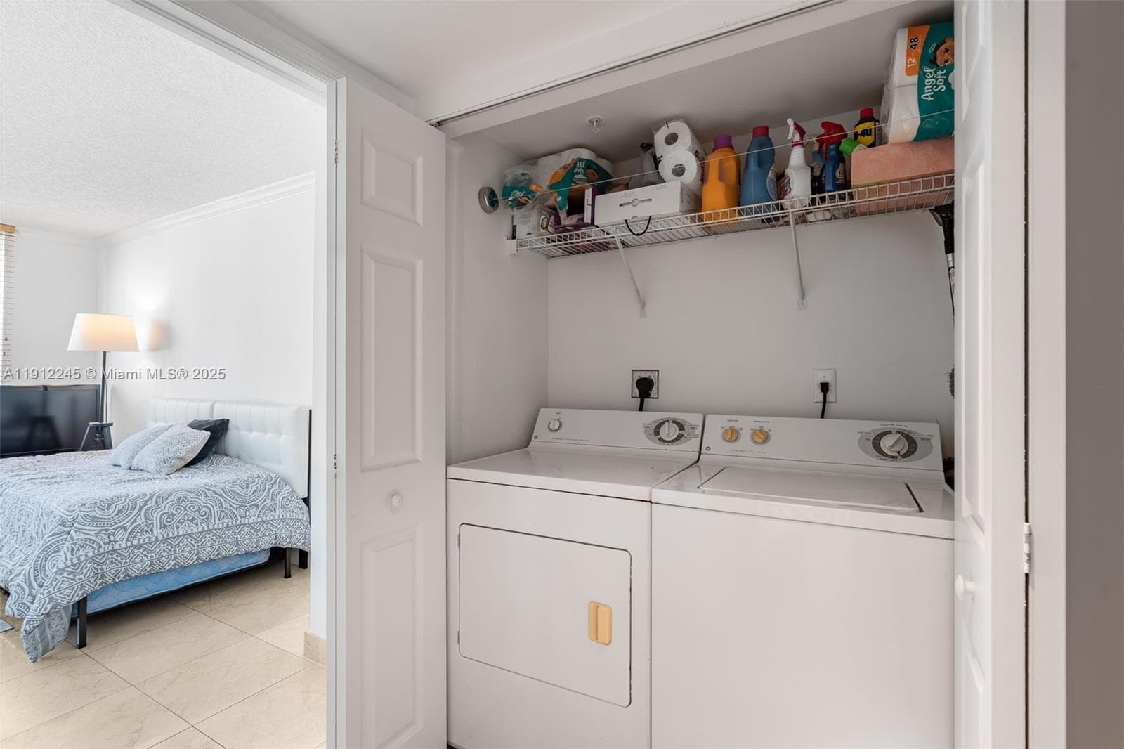 1155 BRICKELL BAY DR # 2708, Miami FL 33131 — 19