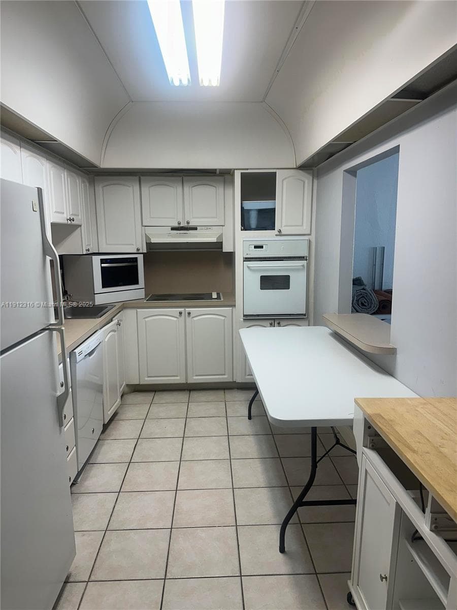 19390 Collins Ave # 1019, Sunny Isles Beach FL 33160 — 3
