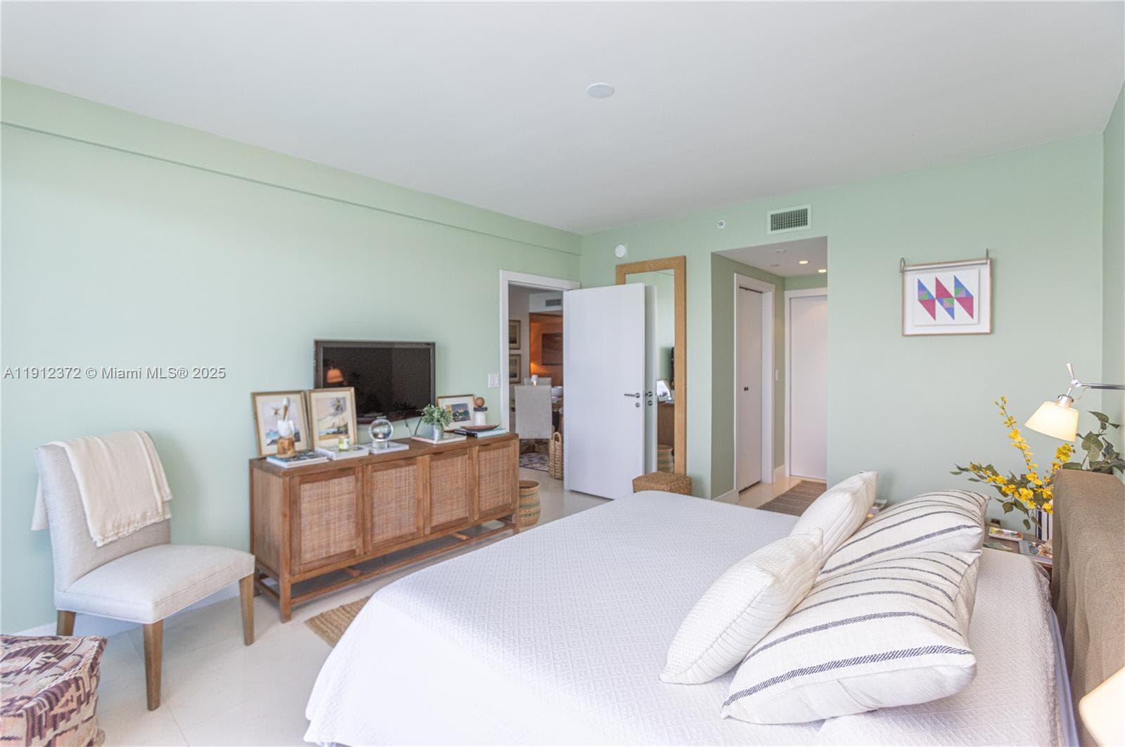 520 West Ave # 1102, Miami Beach FL 33139 — 16