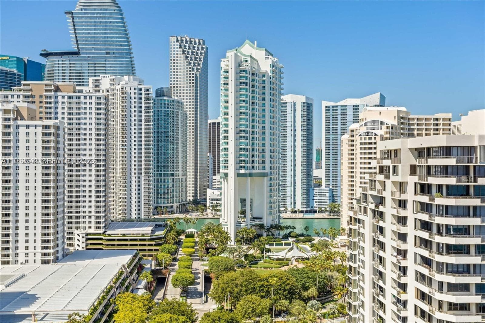 900 Brickell Key Blvd # 1502, Miami FL 33131 — 32