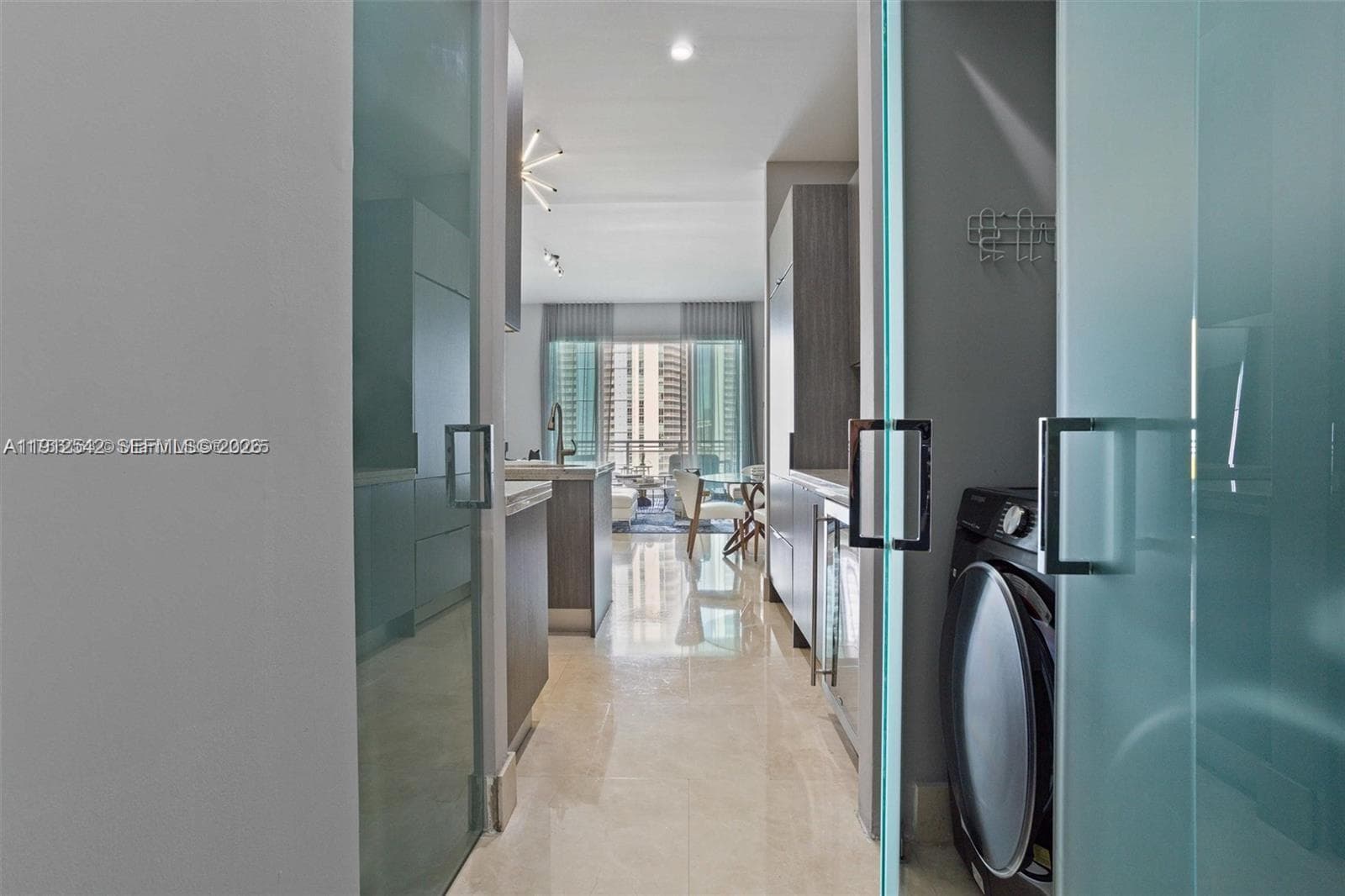 900 Brickell Key Blvd # 1502, Miami FL 33131 — 24