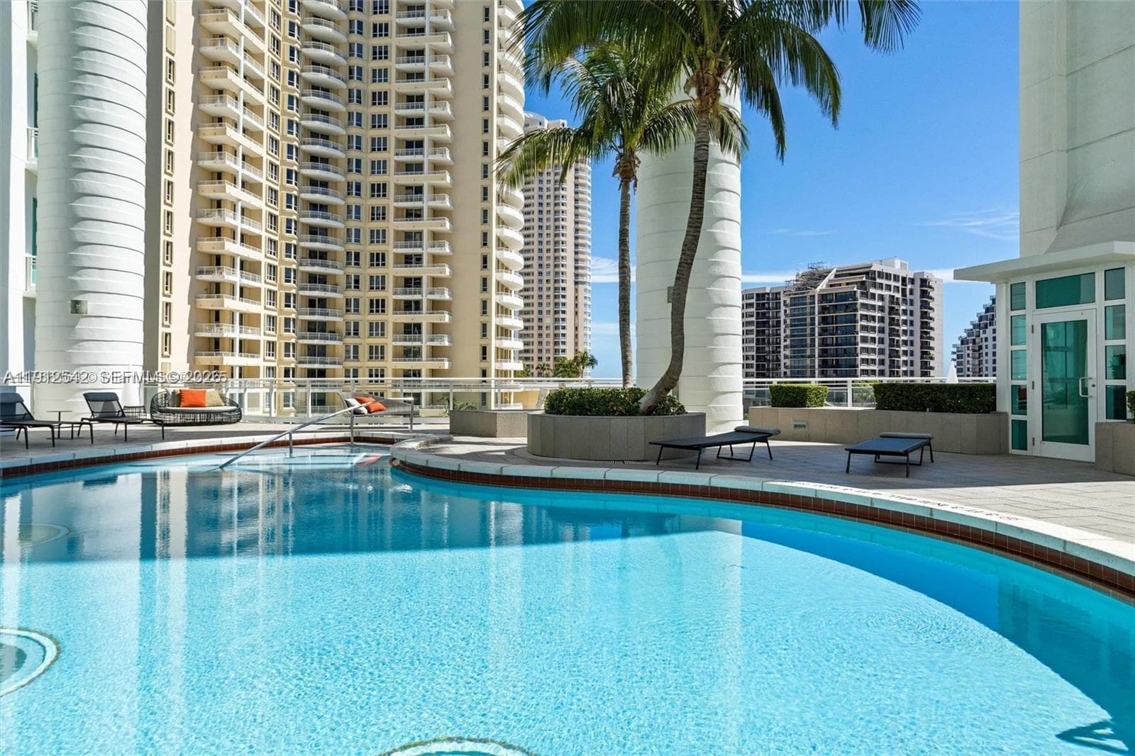 900 Brickell Key Blvd # 1502, Miami FL 33131 — 25