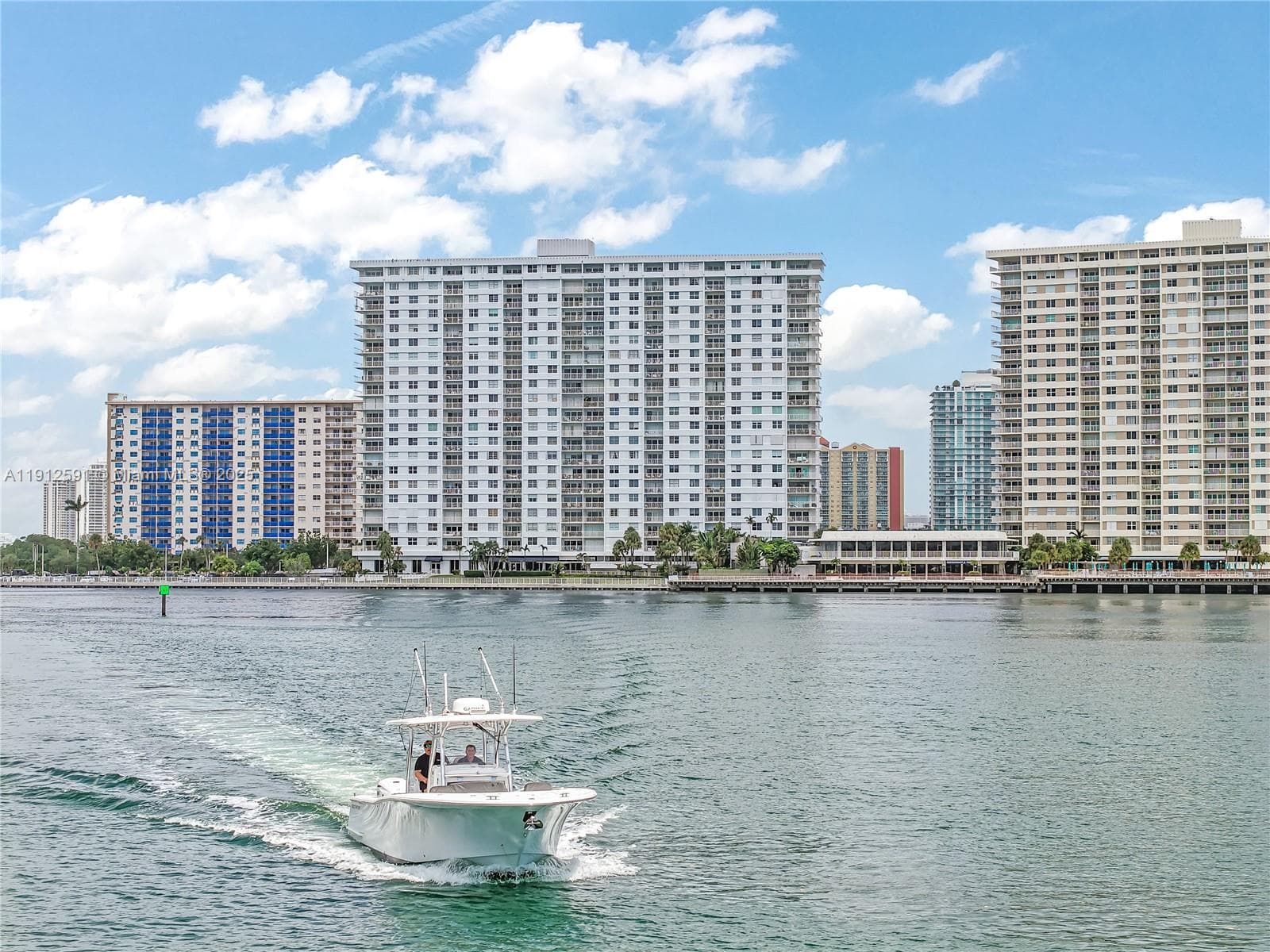 500 Bayview Dr # 117, Sunny Isles Beach FL 33160 — 1