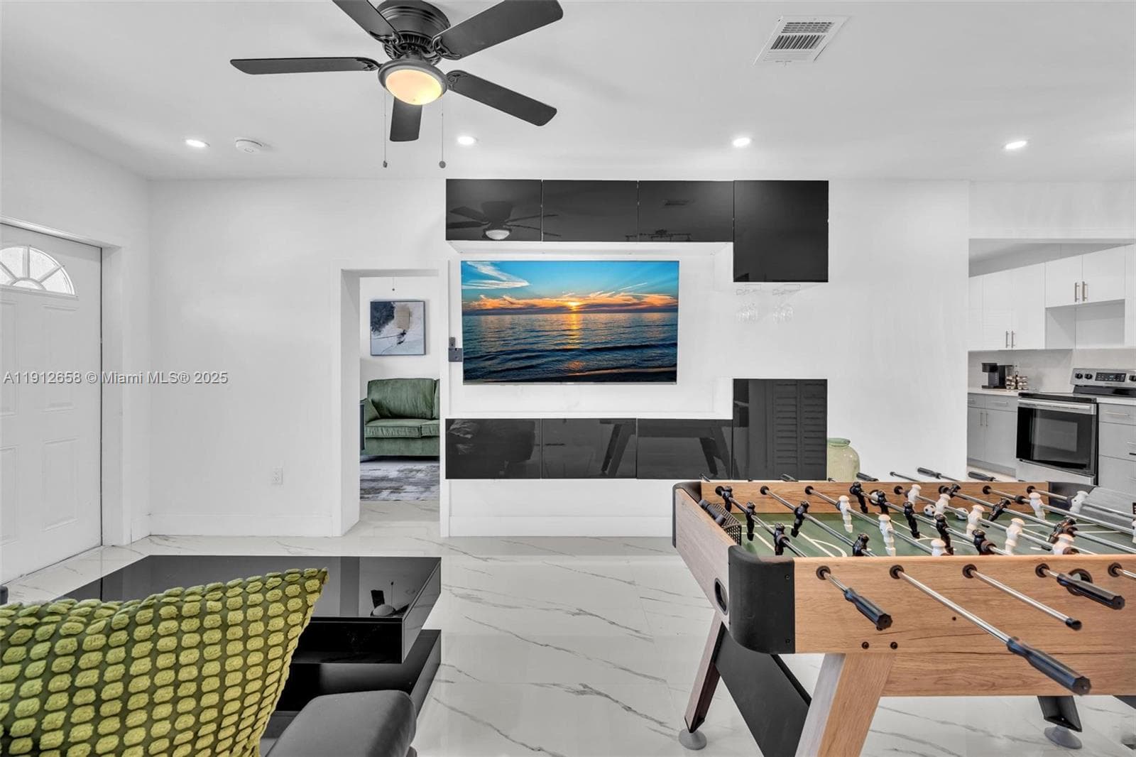 797 NW 35th St, Miami FL 33127 — 6