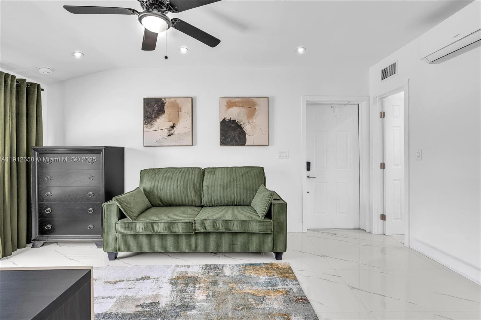 797 NW 35th St, Miami FL 33127 — 33