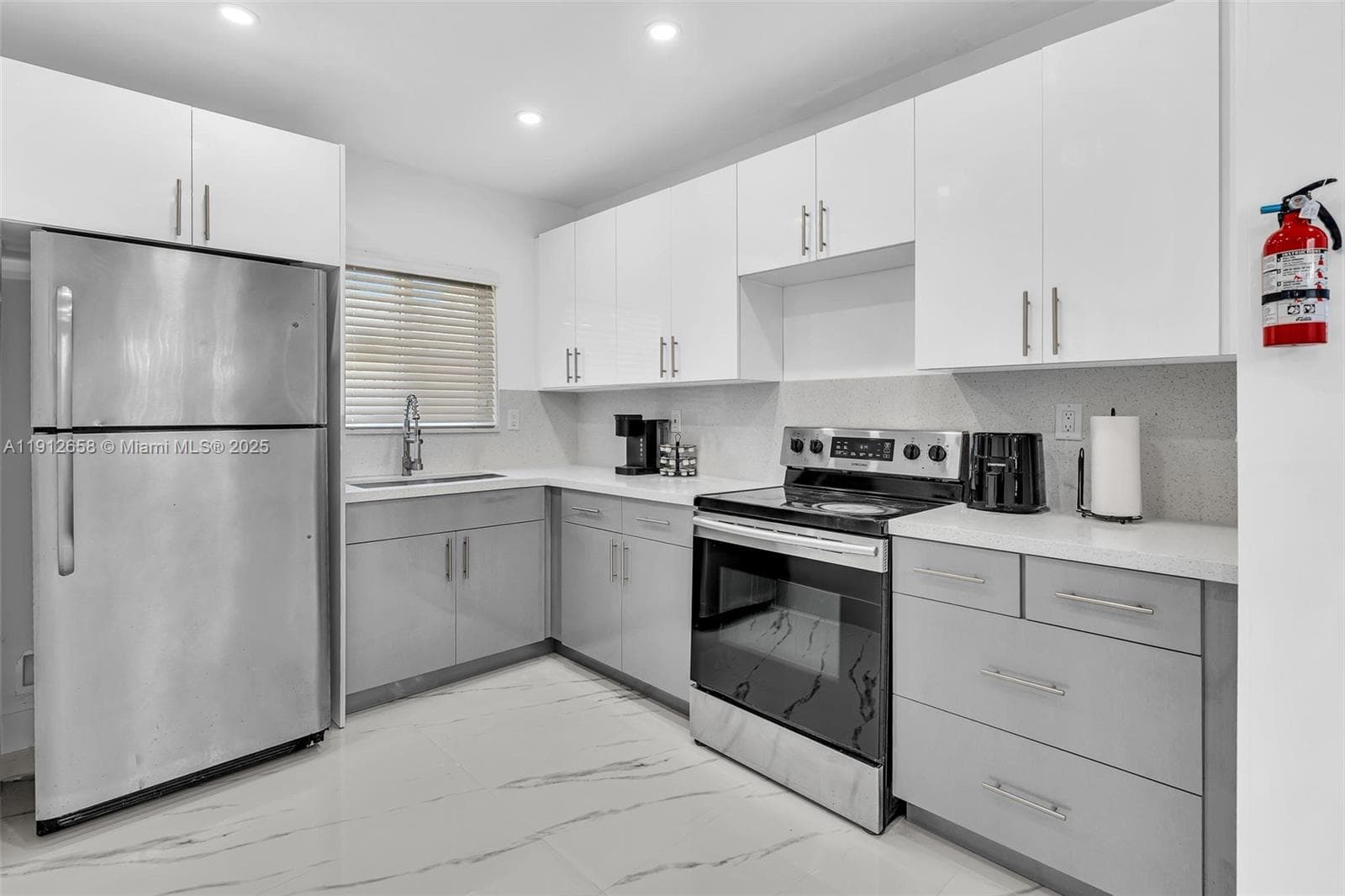 797 NW 35th St, Miami FL 33127 — 14