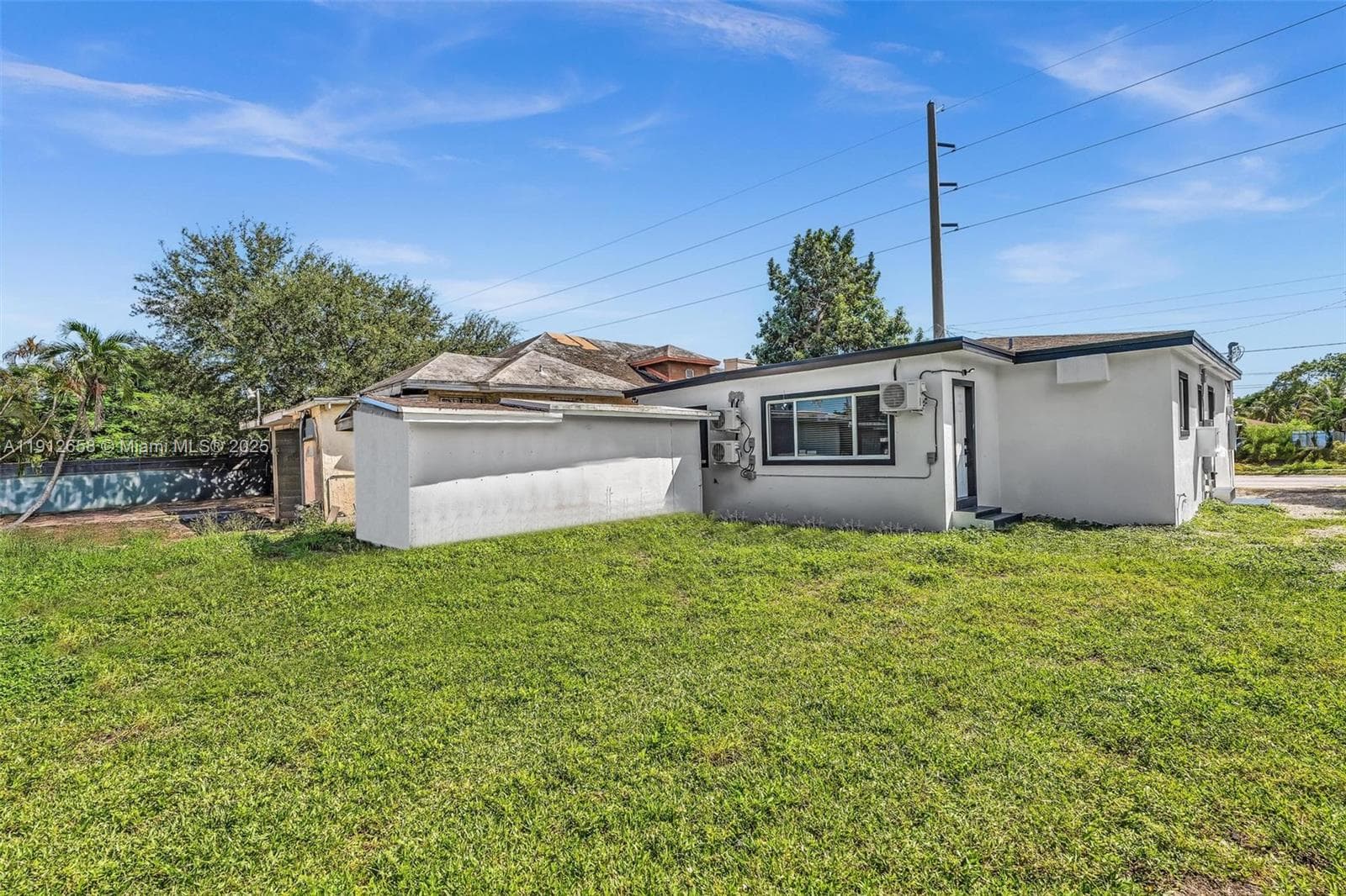797 NW 35th St, Miami FL 33127 — 44