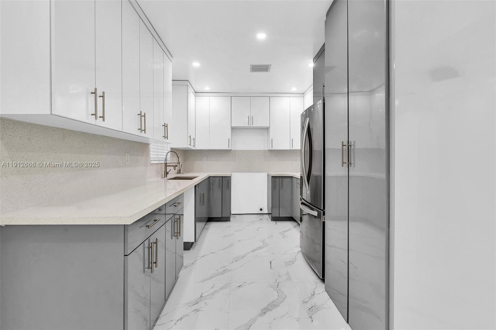 5850 NE 3rd Ave, Miami FL 33137 — 26
