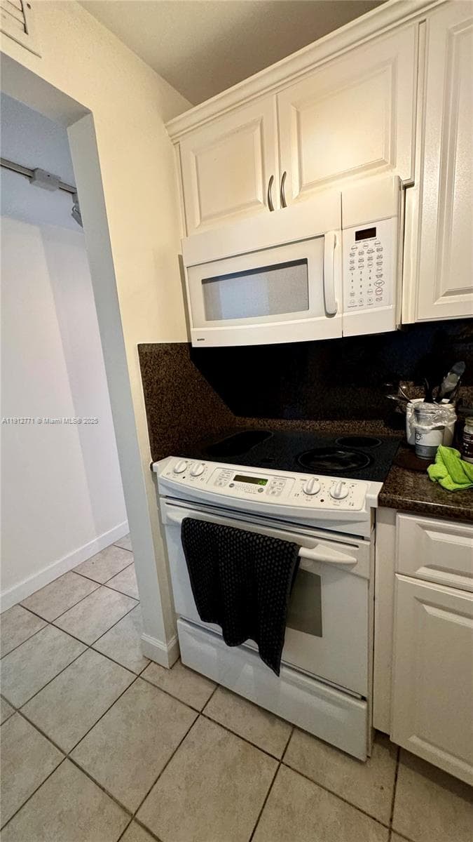 16518 NE 26th Ave # 304, North Miami Beach FL 33160 — 21