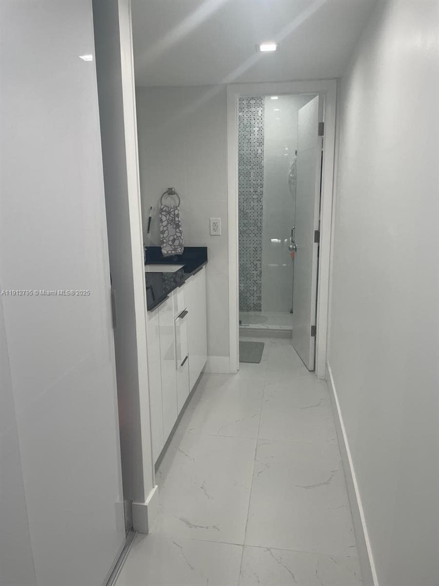 20400 W Country Club Dr # 615, Aventura FL 33180 — 3