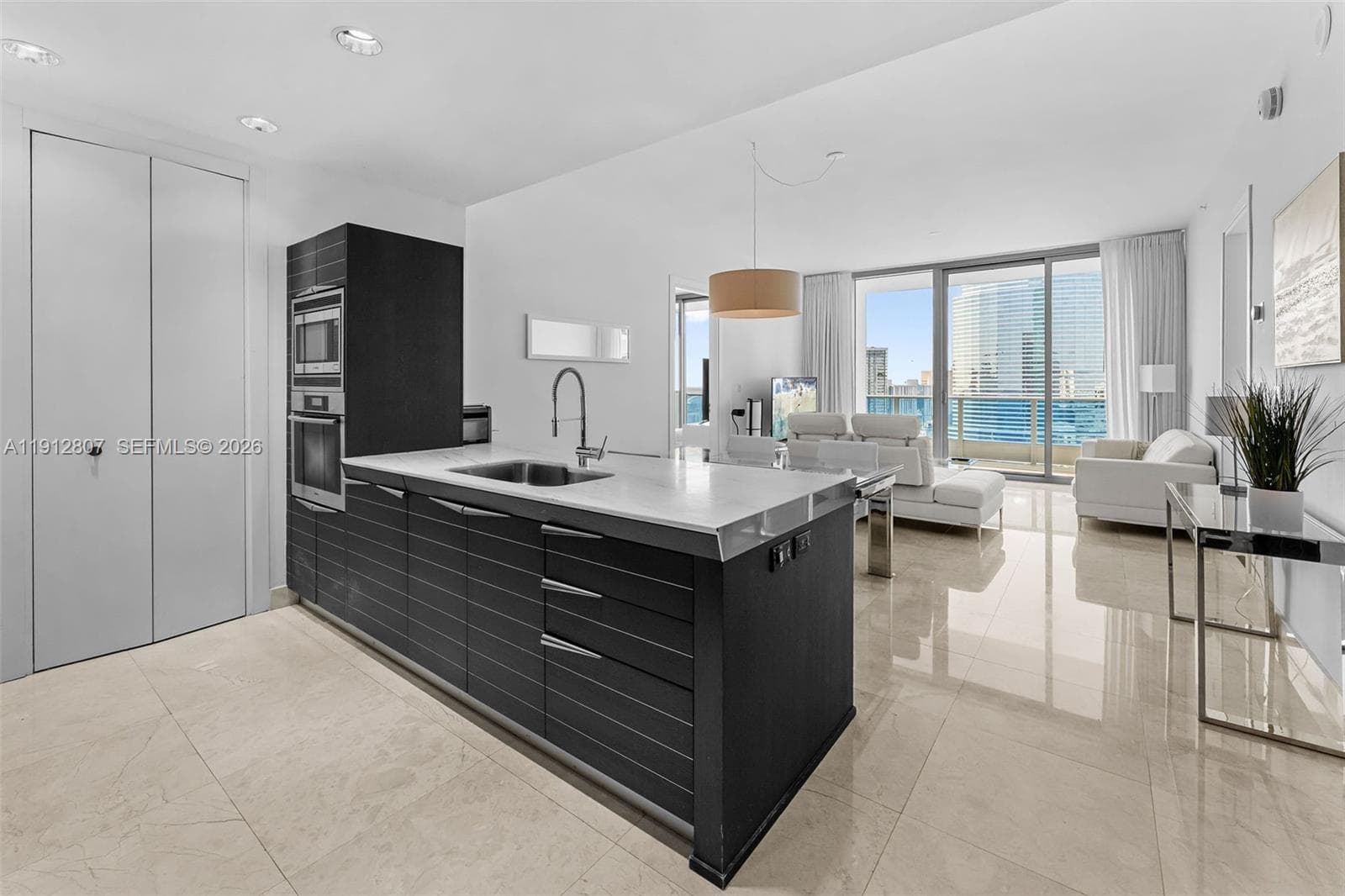 200 Biscayne Boulevard Way # 4510, Miami FL 33131 — 1