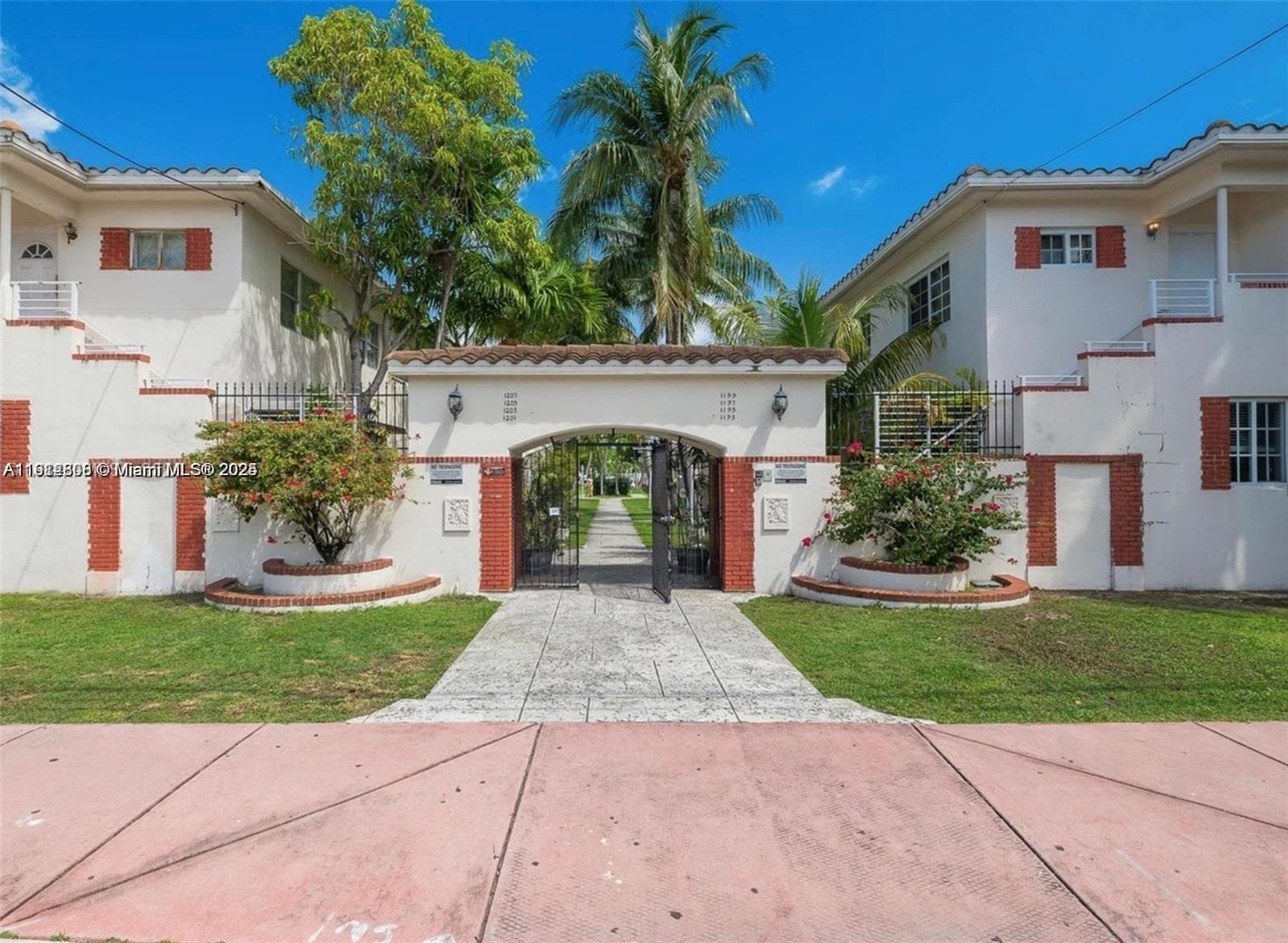 1197 Marseille Dr # 12, Miami Beach FL 33141 — 1