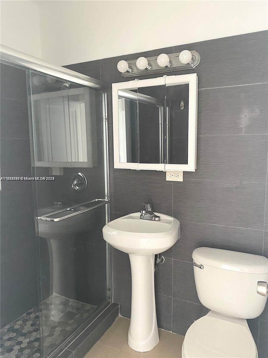 1197 Marseille Dr # 12, Miami Beach FL 33141 — 11