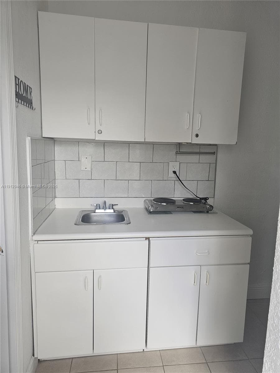 Hialeah 54 Th Street Addn, Hialeah, FL — 5