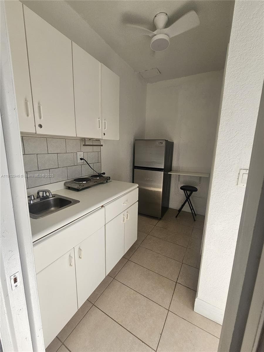Hialeah 54 Th Street Addn, Hialeah, FL — 8