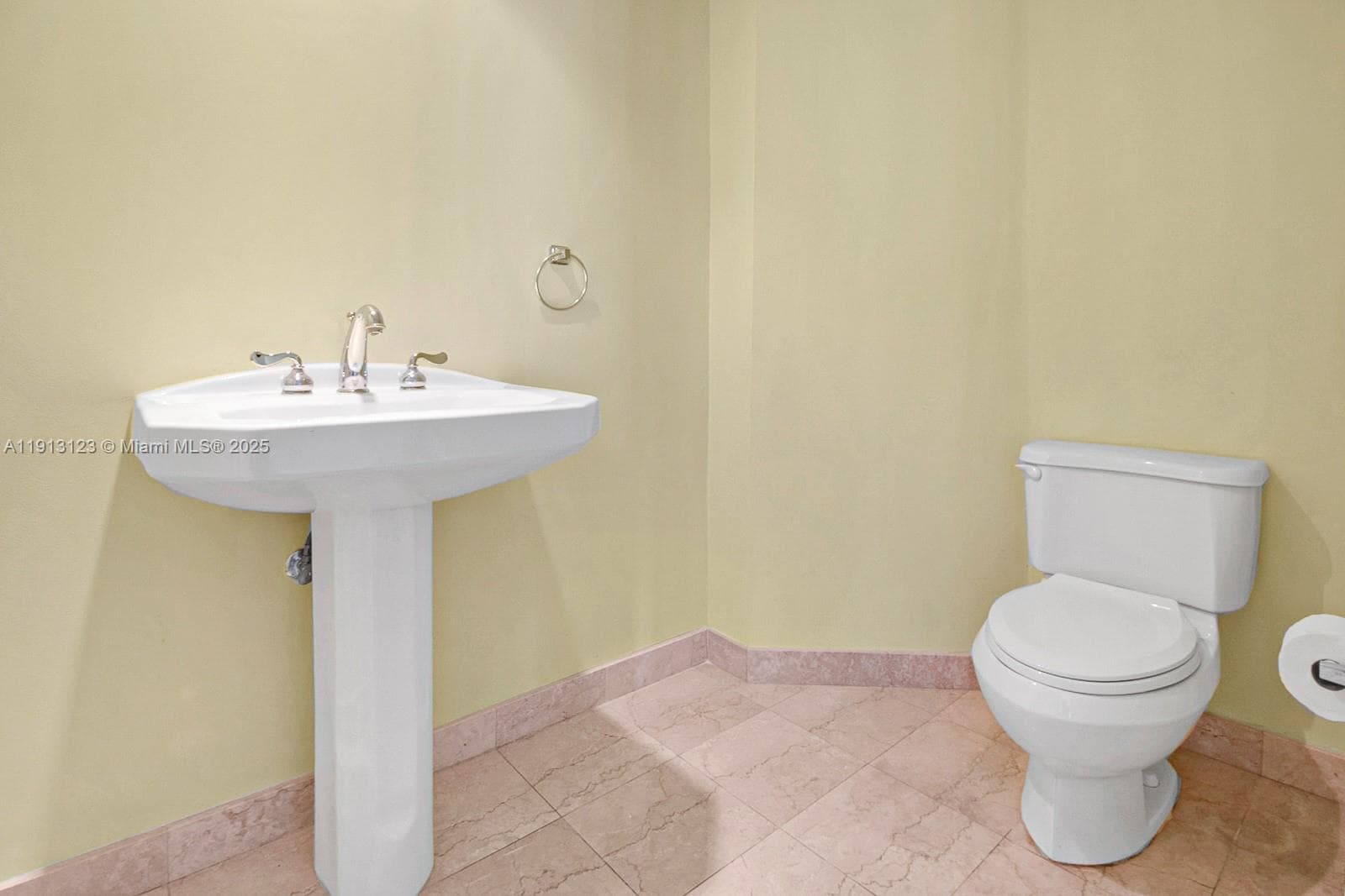 3370 Hidden Bay Dr # 804, Aventura FL 33180 — 38