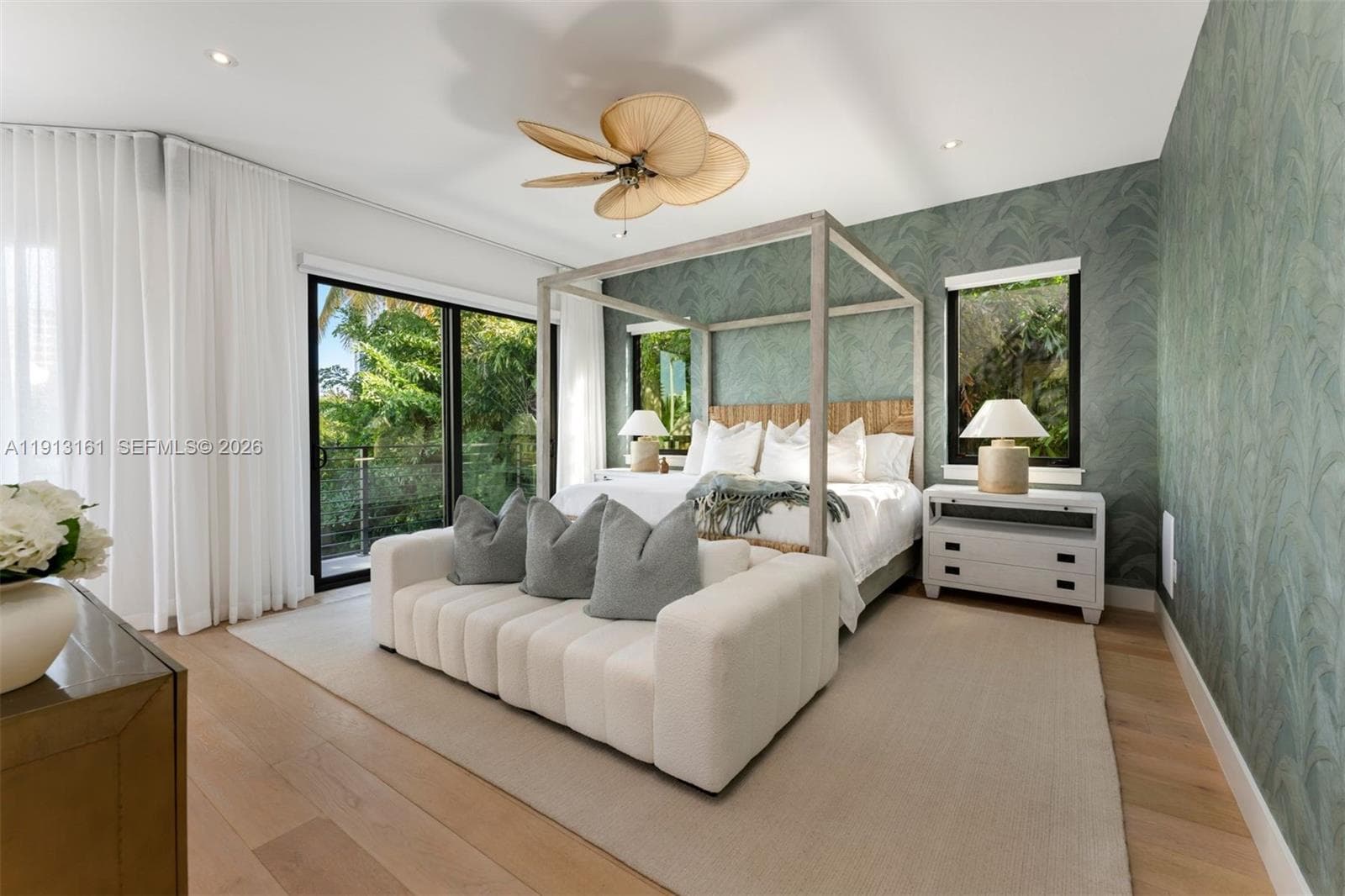 2801 Flamingo Dr, Miami Beach FL 33140 — 23