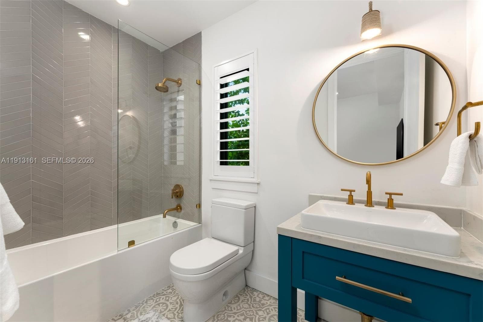 2801 Flamingo Dr, Miami Beach FL 33140 — 26