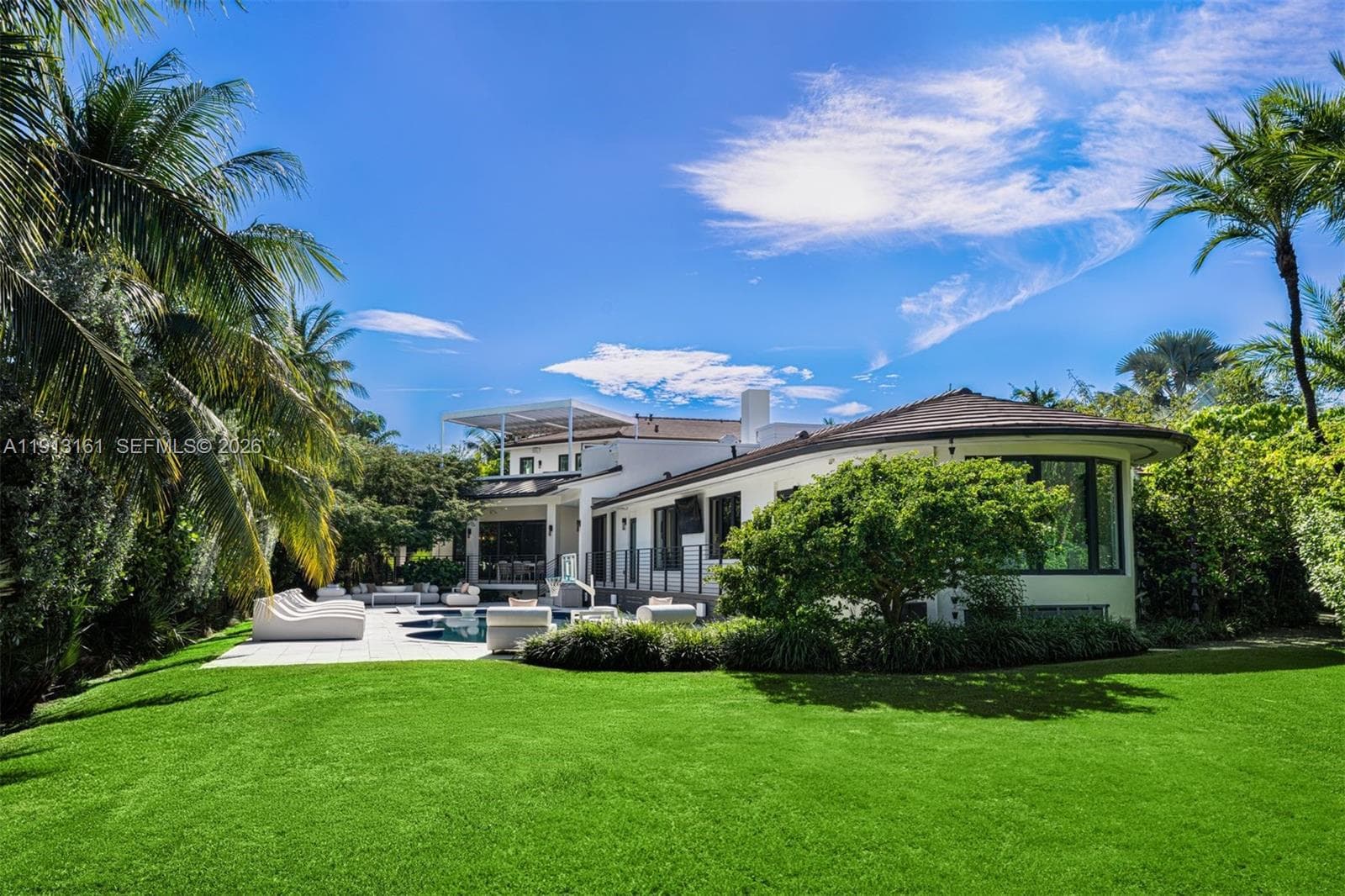 2801 Flamingo Dr, Miami Beach FL 33140 — 38