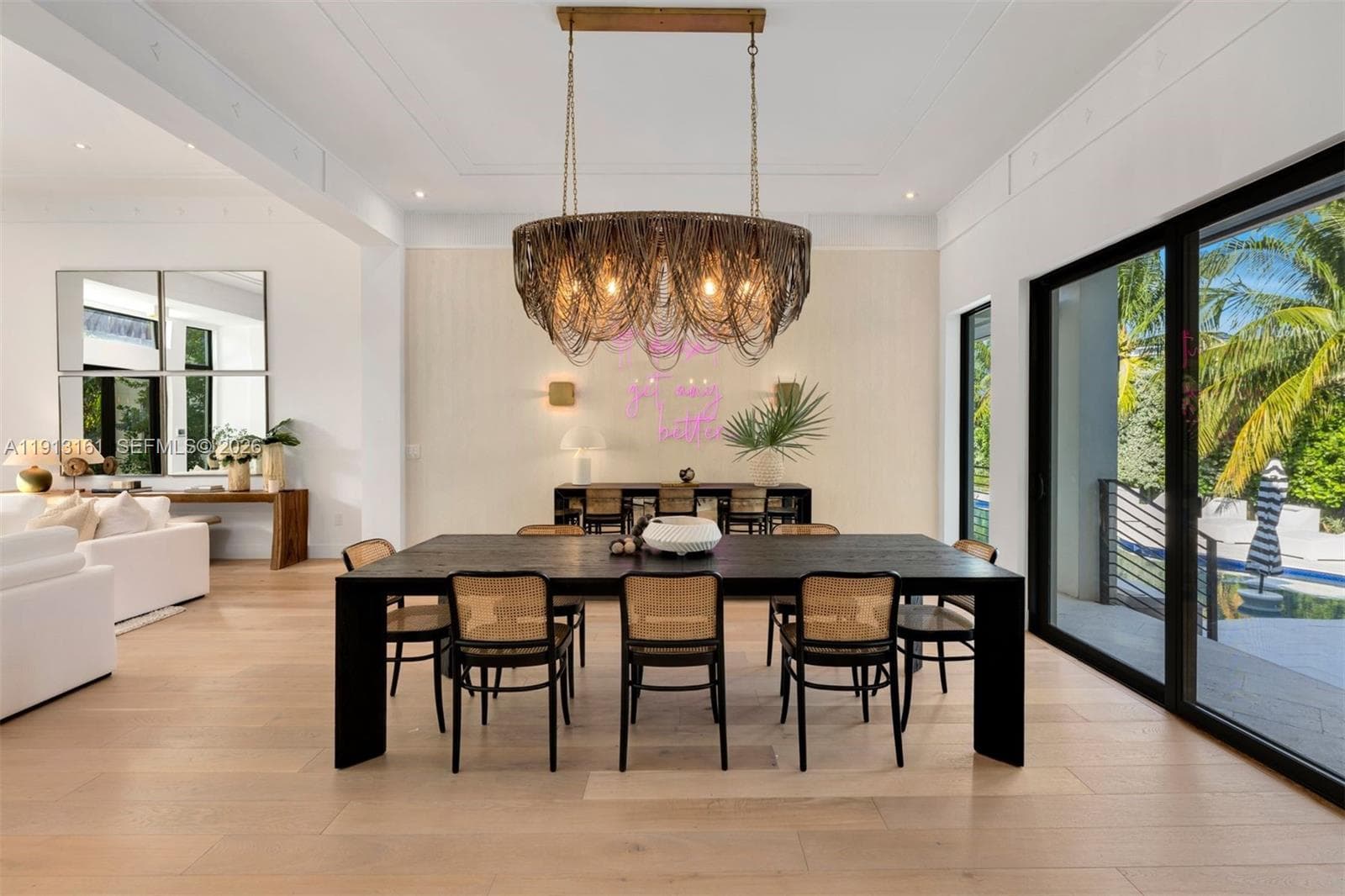 2801 Flamingo Dr, Miami Beach FL 33140 — 8