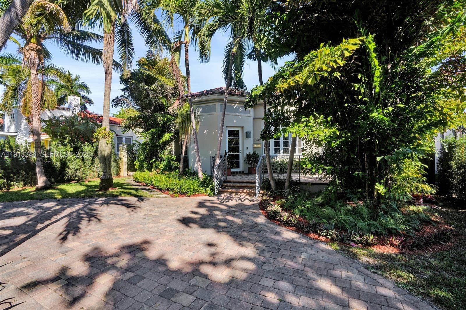 1335 Lenox Ave, Miami Beach FL 33139 — 50
