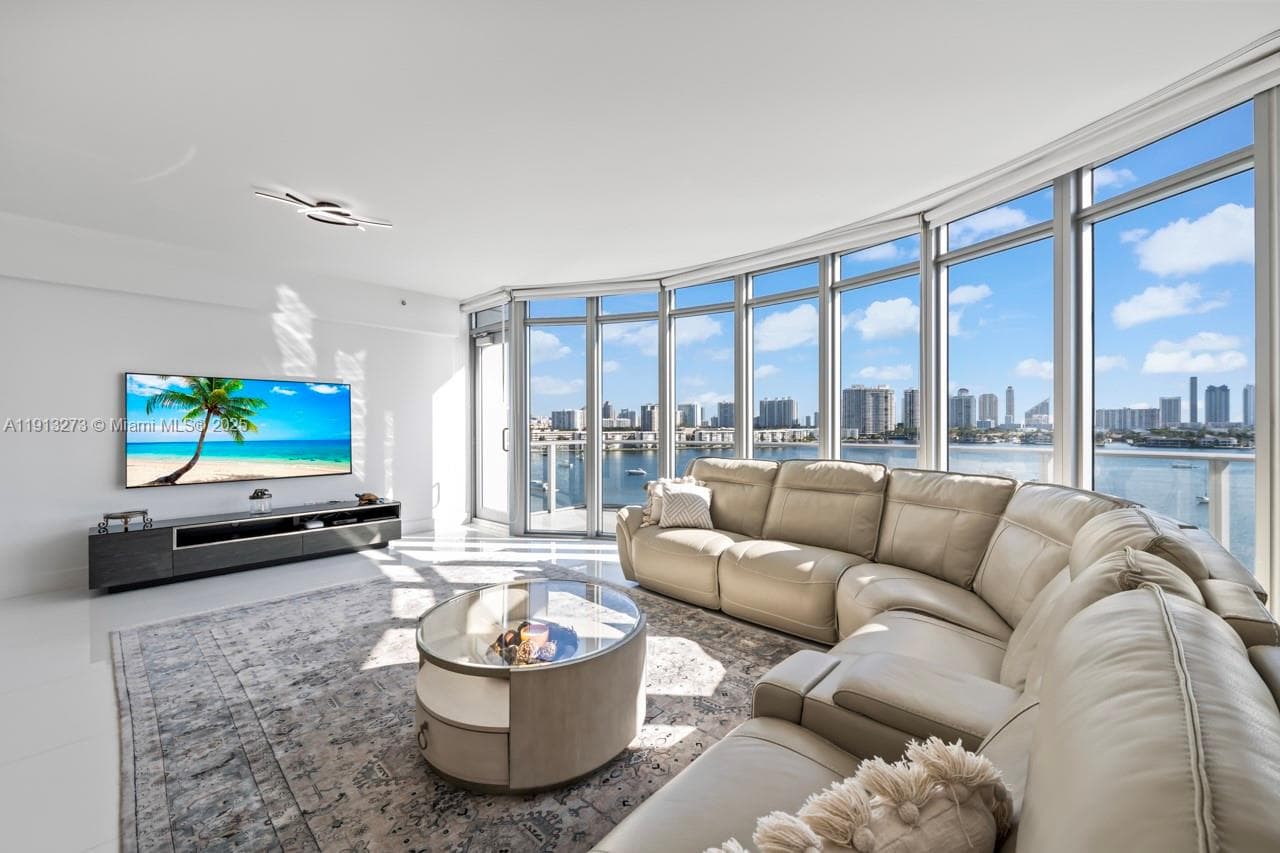 17301 Biscayne Blvd # 811, North Miami Beach FL 33160 — 6