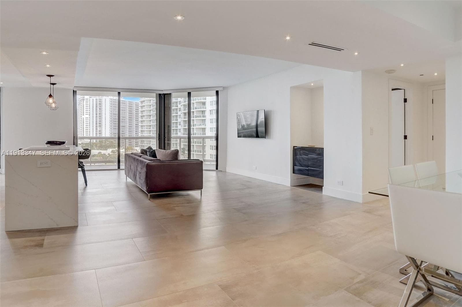 20191 E Country Club Dr # 802, Aventura FL 33180 — 2