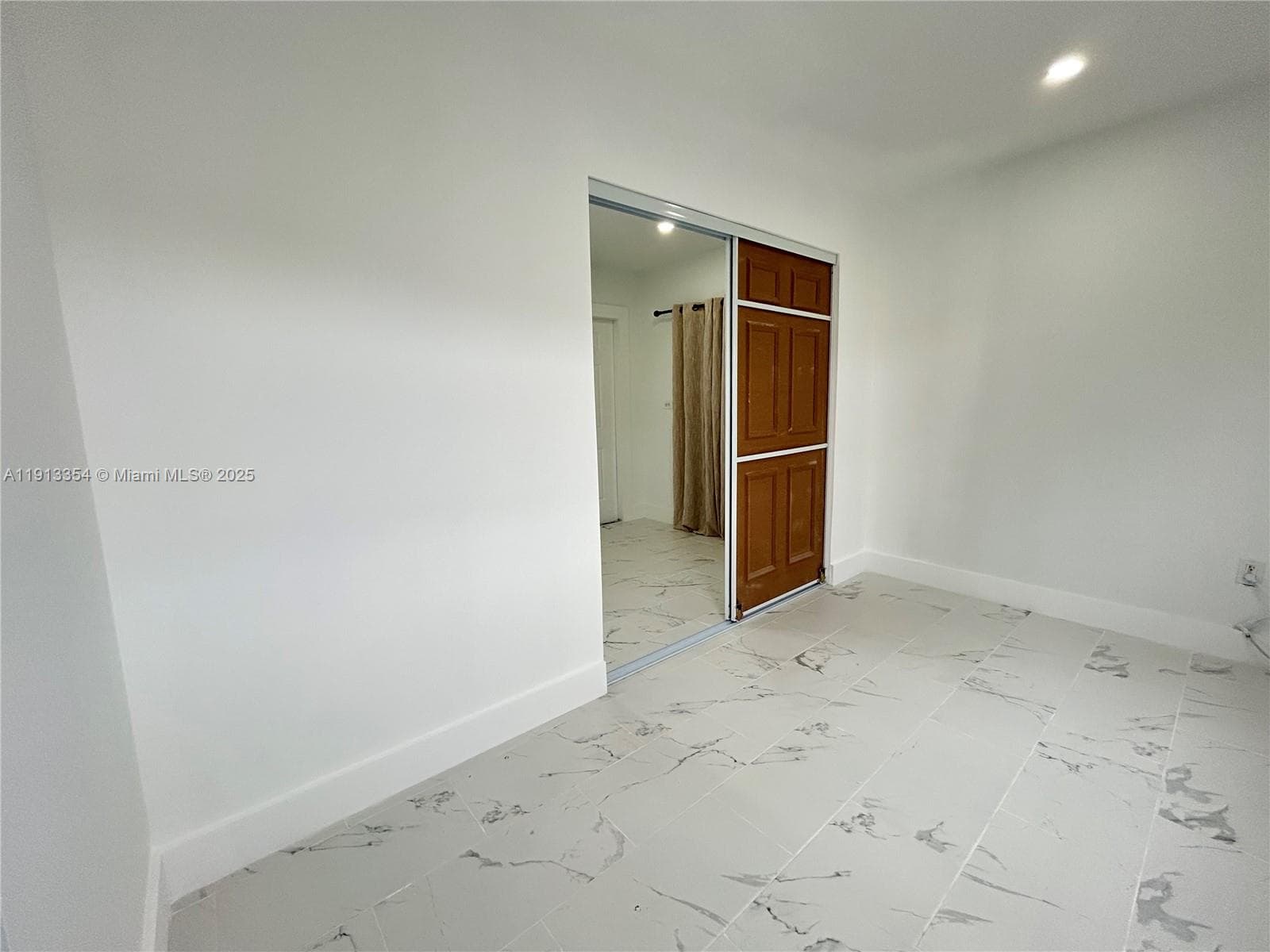 6950 NW 8th Ave # 3, Miami FL 33150 — 7