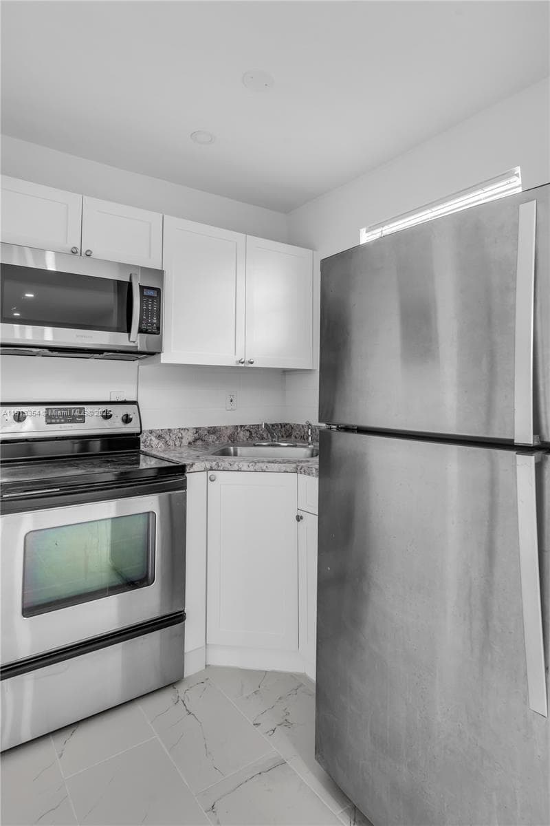 6950 NW 8th Ave # 3, Miami FL 33150 — 3
