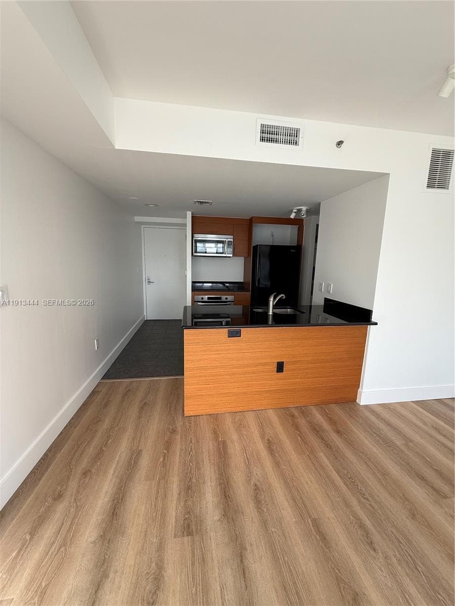 50 Biscayne Blvd # 4807, Miami FL 33132 — 10