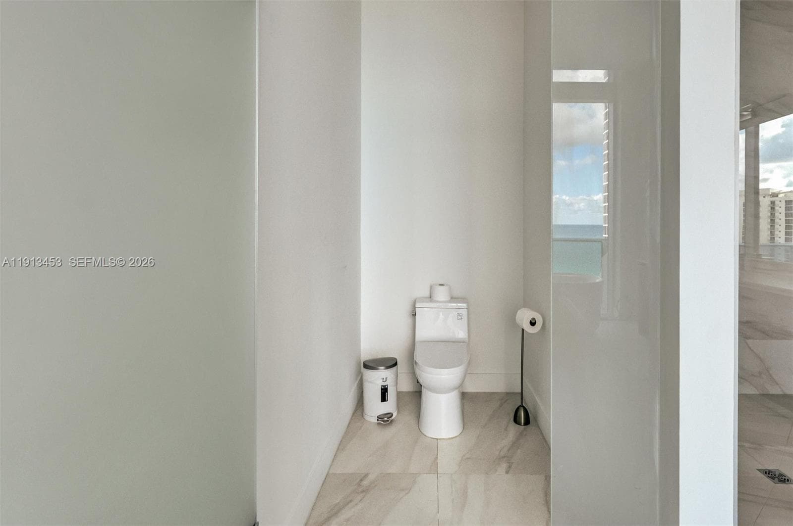 17550 Collins Ave, Sunny Isles Beach FL 33160 — 21