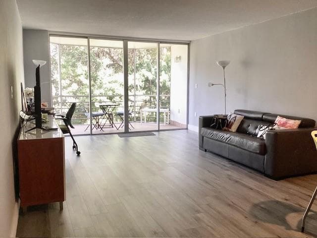 1101 NE 191st Street # H301, Miami FL 33179 — 6