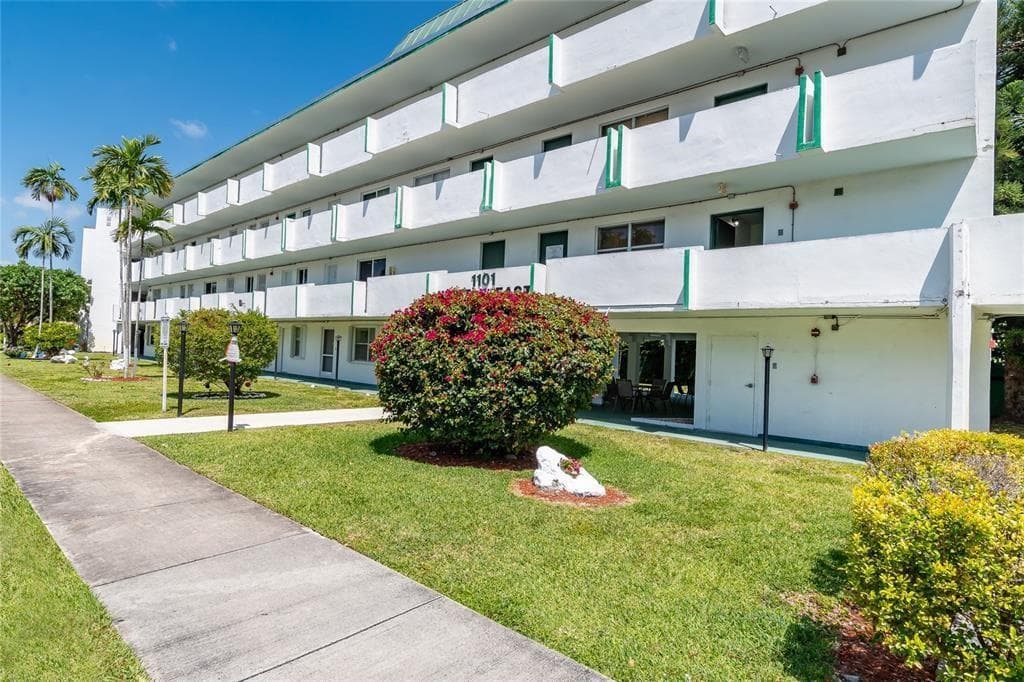 1101 NE 191st Street # H301, Miami FL 33179 — 18