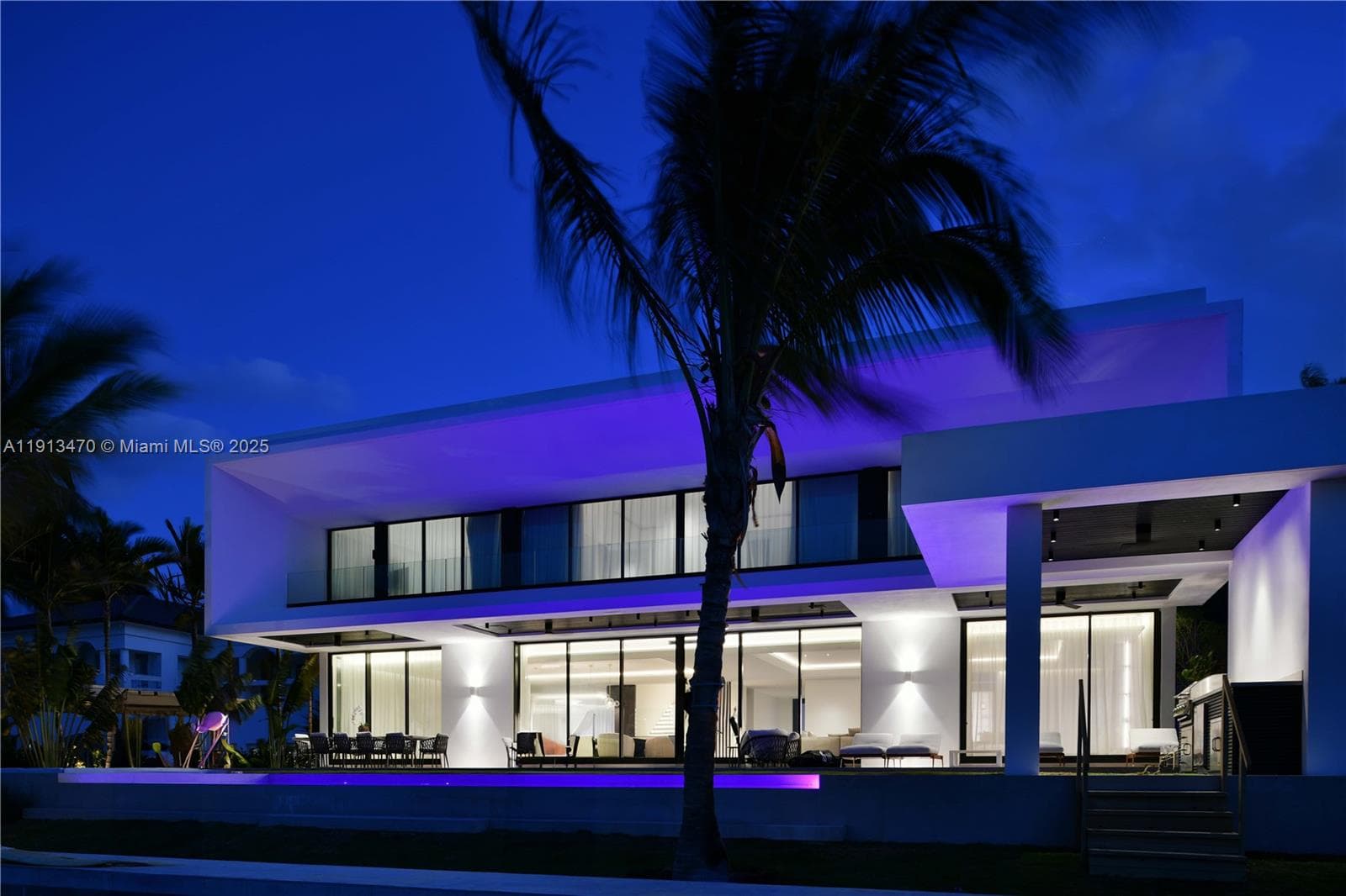 375 N Hibiscus Dr, Miami Beach FL 33139 — 43