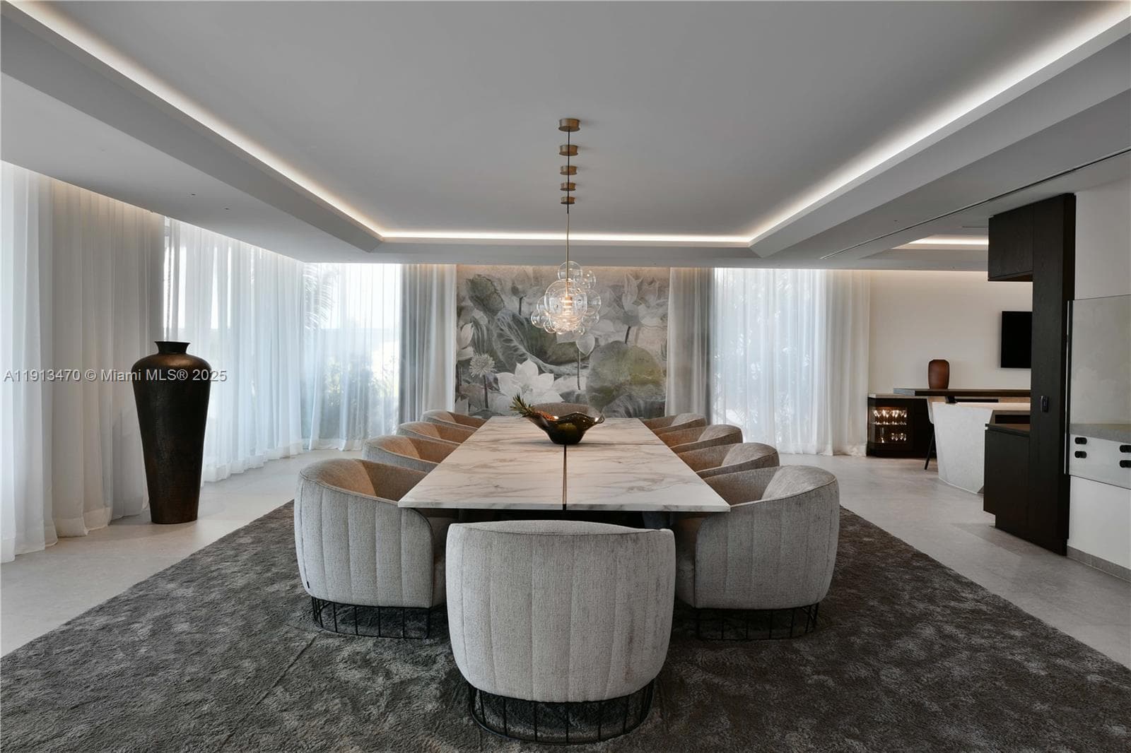 375 N Hibiscus Dr, Miami Beach FL 33139 — 19