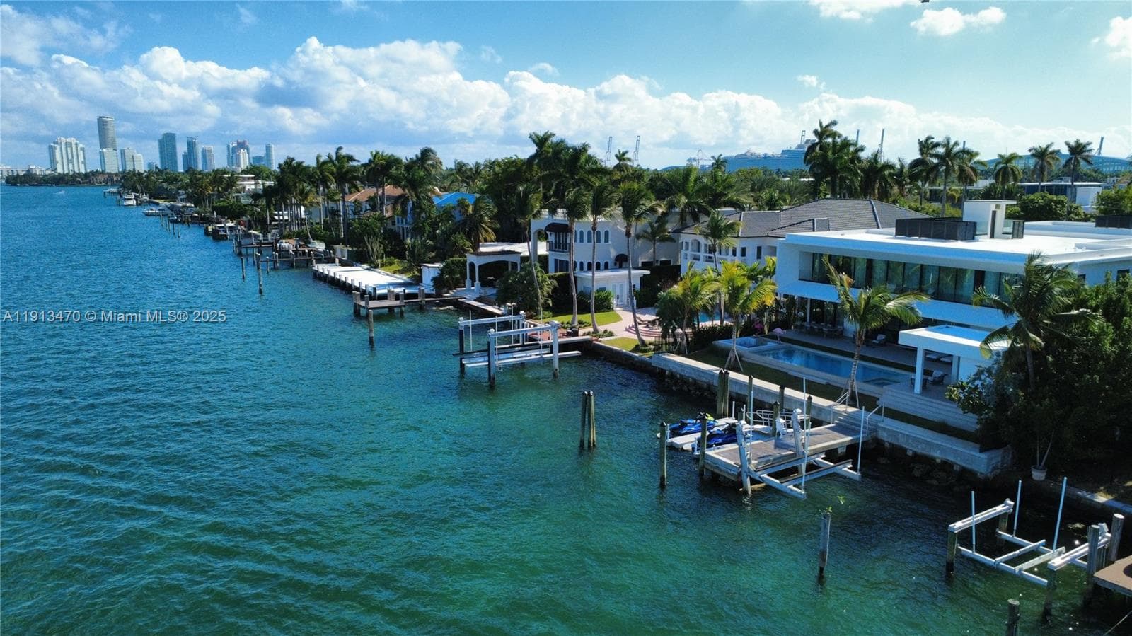 375 N Hibiscus Dr, Miami Beach FL 33139 — 4