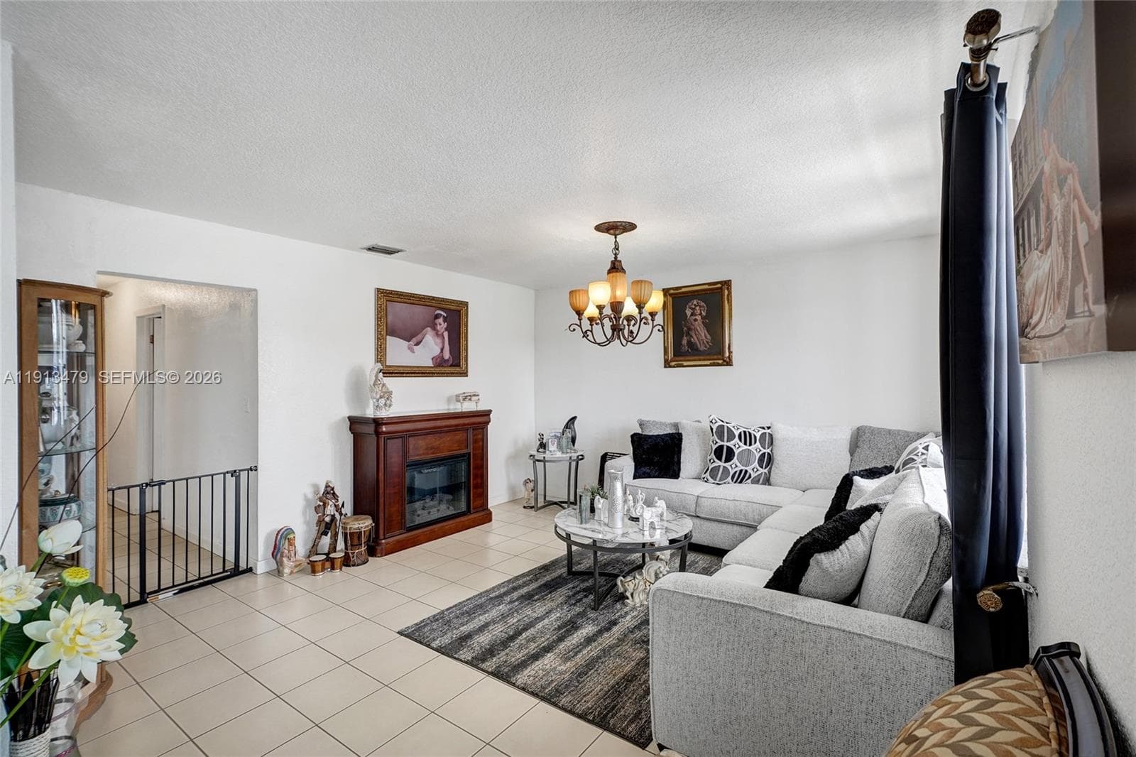 311 E 51st St, Hialeah FL 33013 — 22