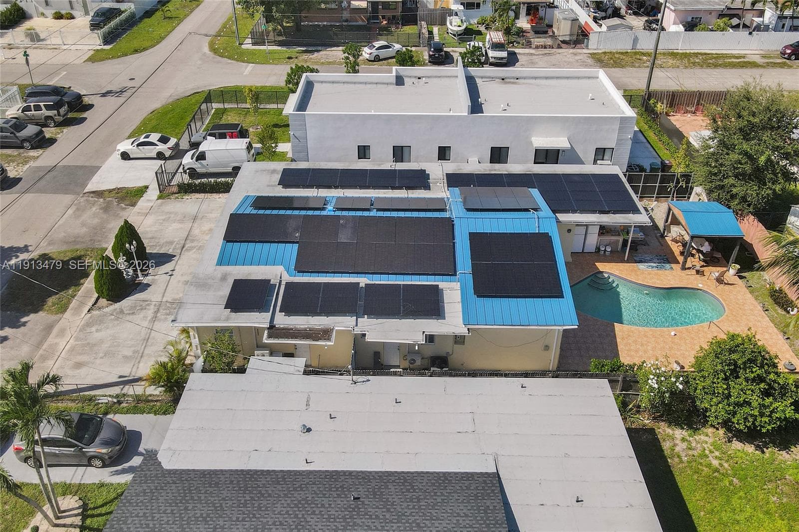 311 E 51st St, Hialeah FL 33013 — 19