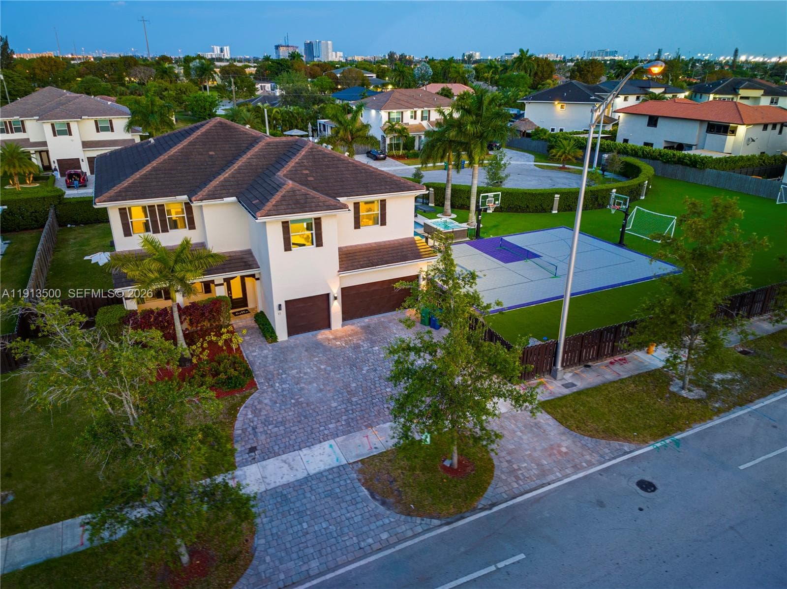 11 NW 122nd Ave, Miami FL 33182 — 3