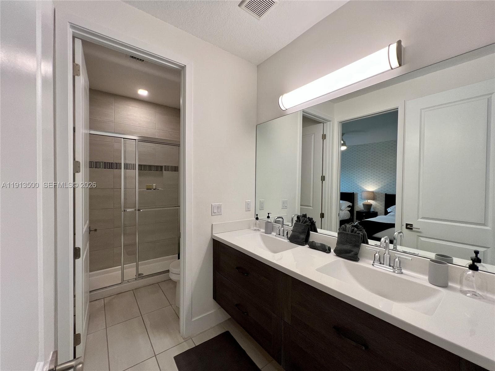 11 NW 122nd Ave, Miami FL 33182 — 48