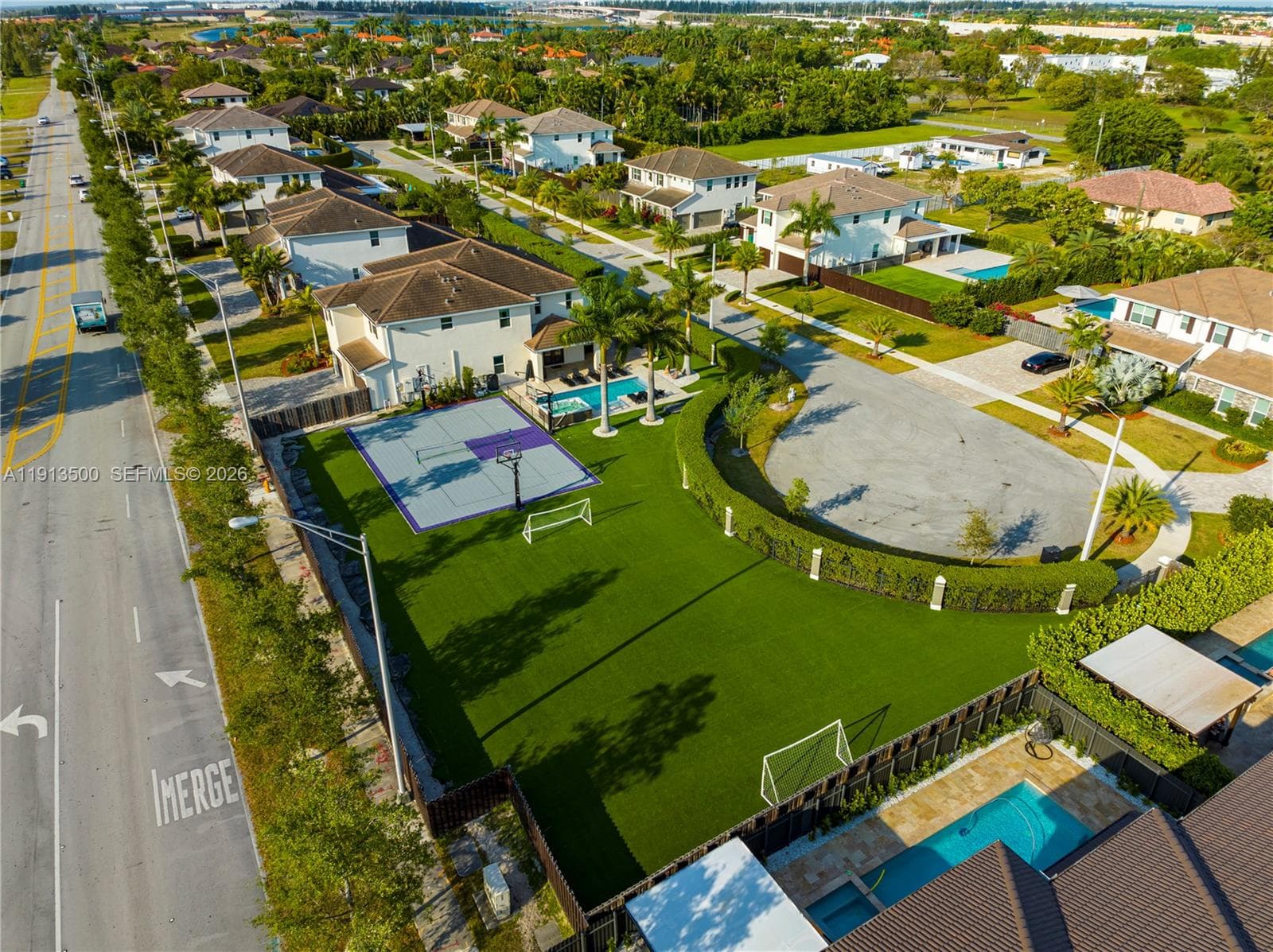 11 NW 122nd Ave, Miami FL 33182 — 83