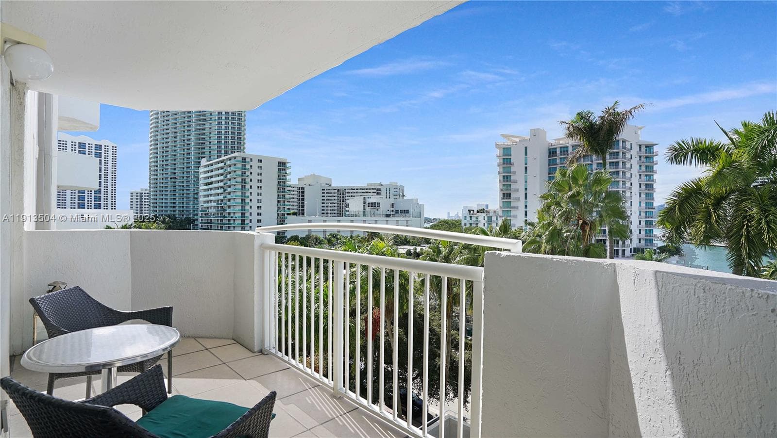 1621 Bay Rd # 606, Miami Beach FL 33139 — 9