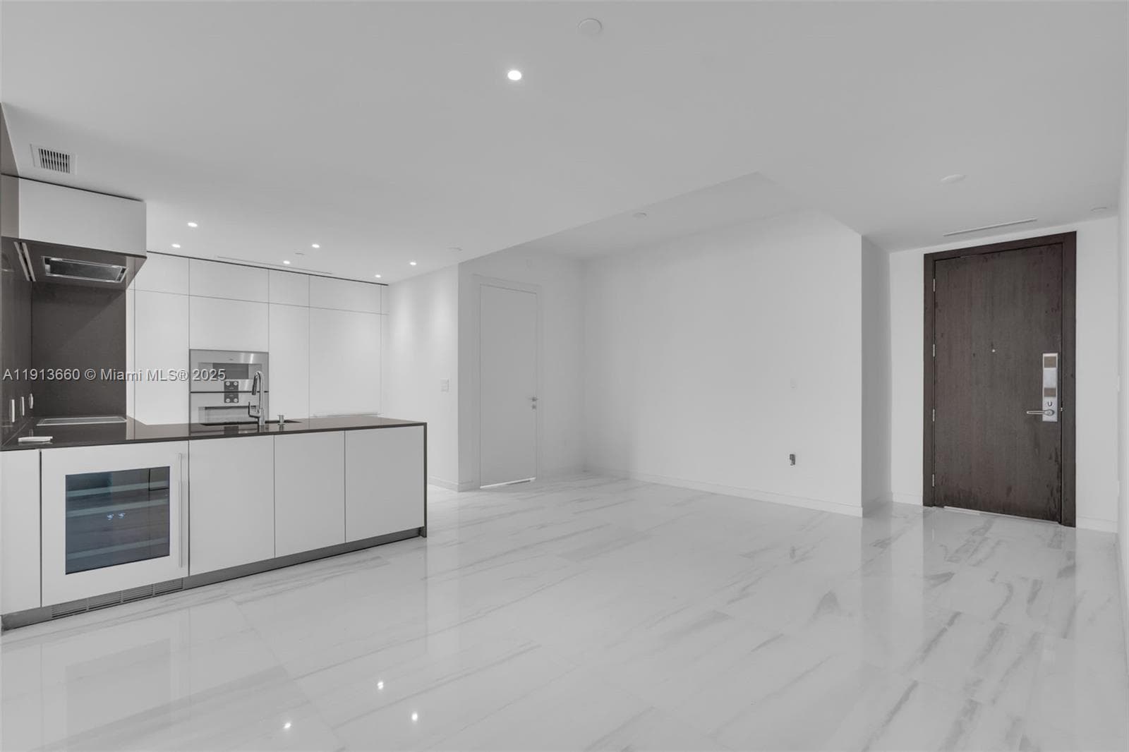300 Biscayne Boulevard Way # 3009W, Miami FL 33131 — 6