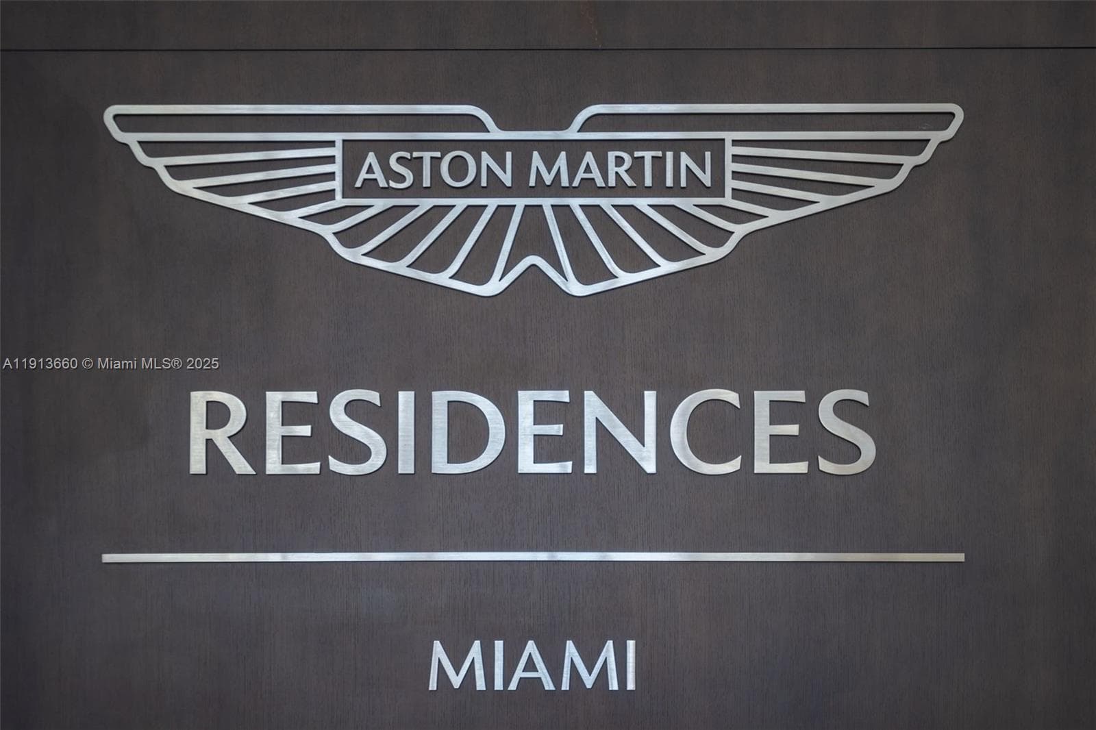 300 Biscayne Boulevard Way # 3009W, Miami FL 33131 — 52