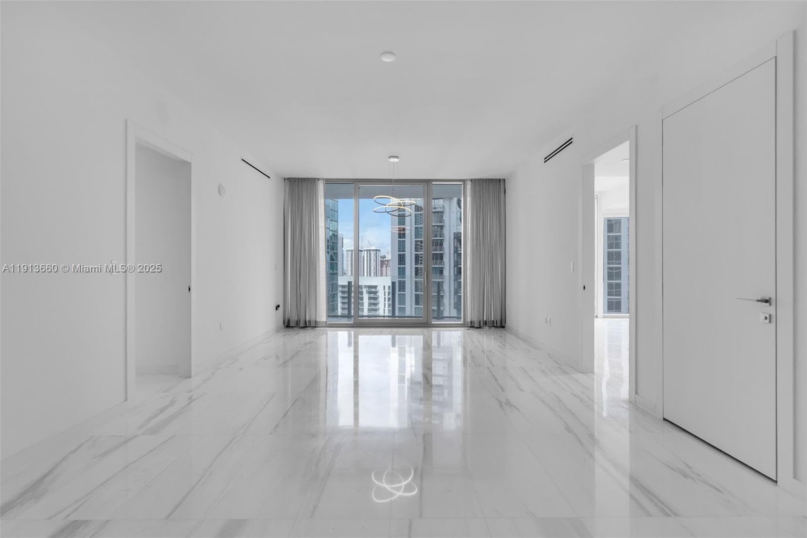 300 Biscayne Boulevard Way # 3009W, Miami FL 33131 — 1