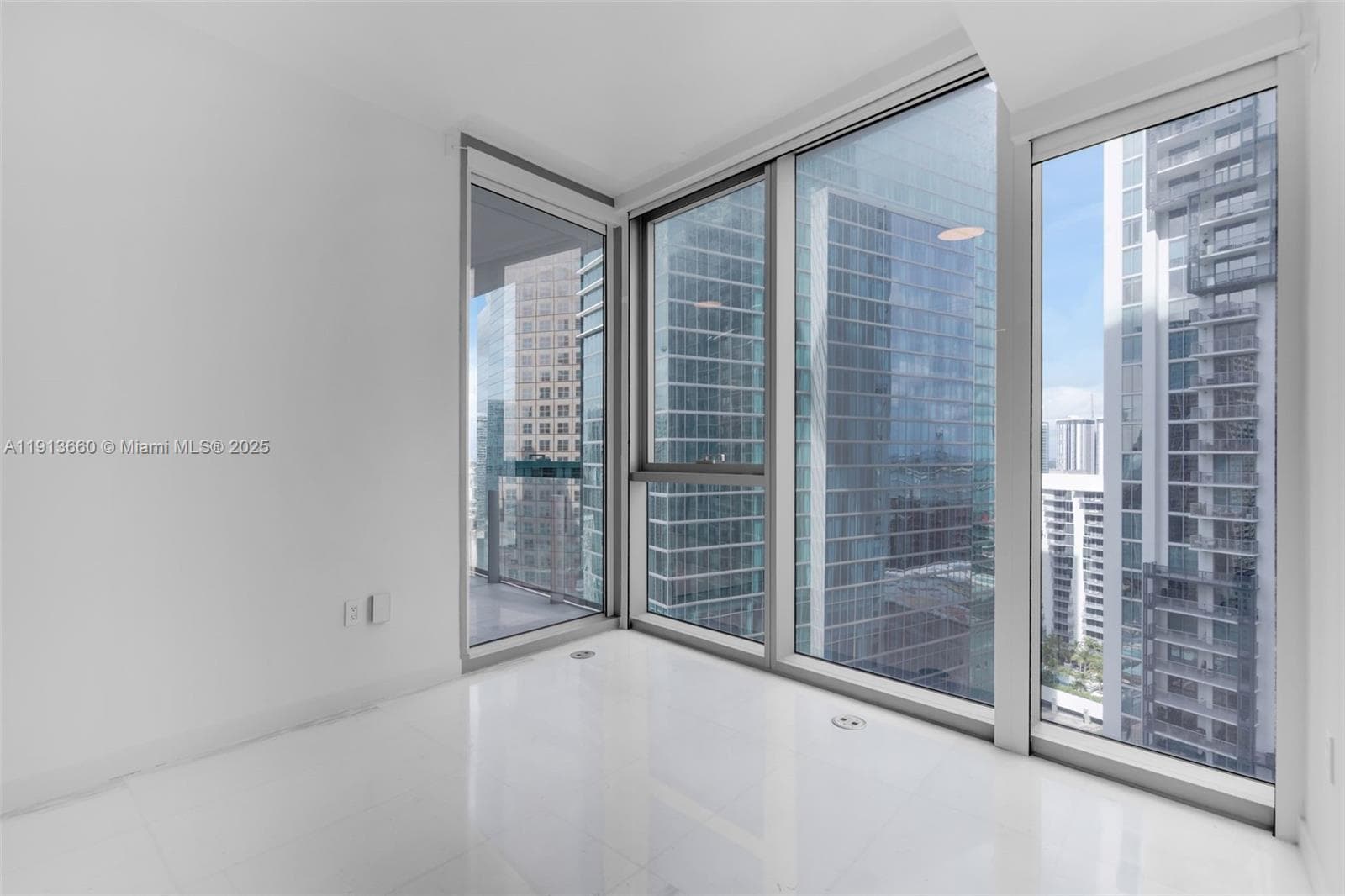 300 Biscayne Boulevard Way # 3009W, Miami FL 33131 — 11