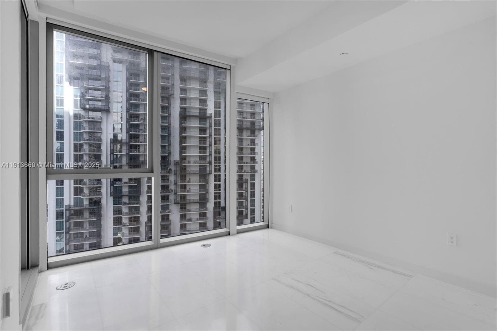 300 Biscayne Boulevard Way # 3009W, Miami FL 33131 — 19