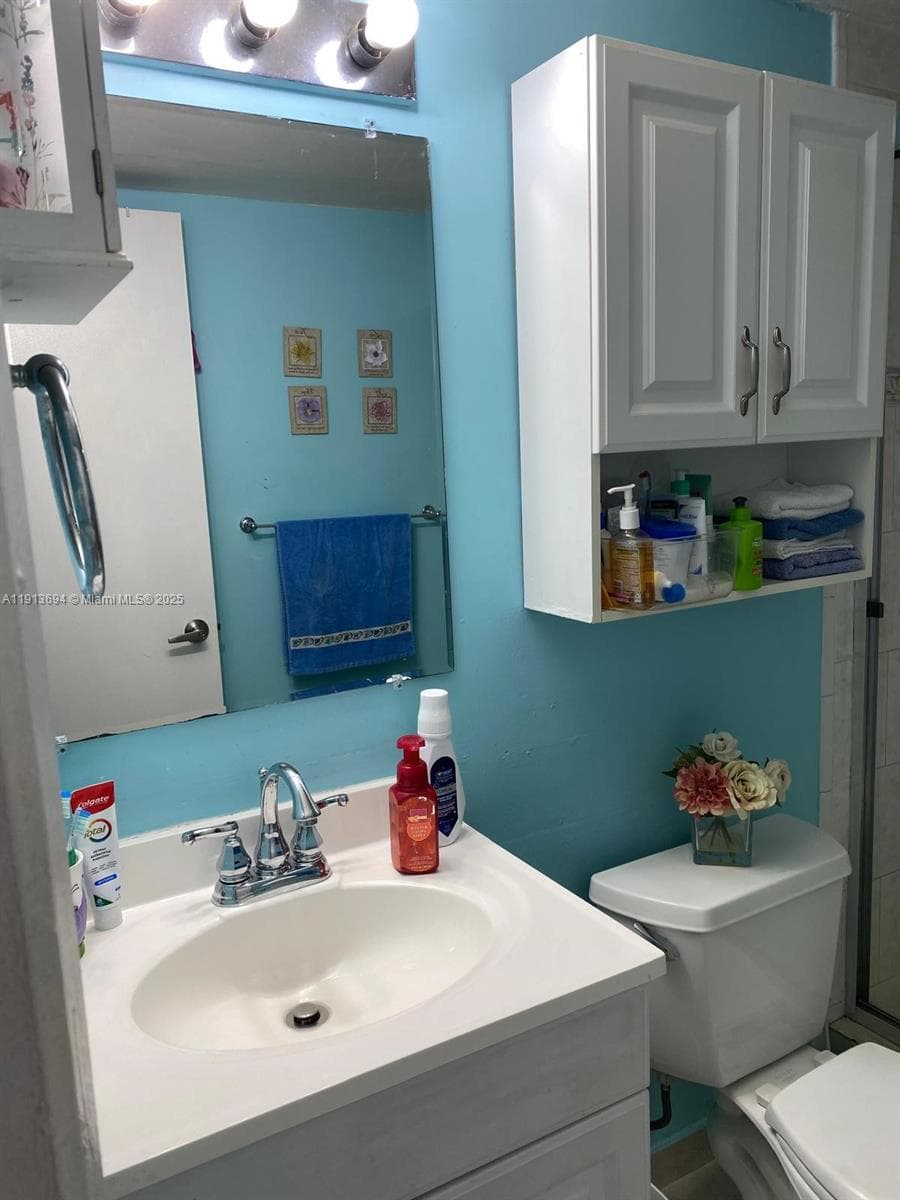 10454 NW 5th Ter # 30, Miami FL 33172 — 19