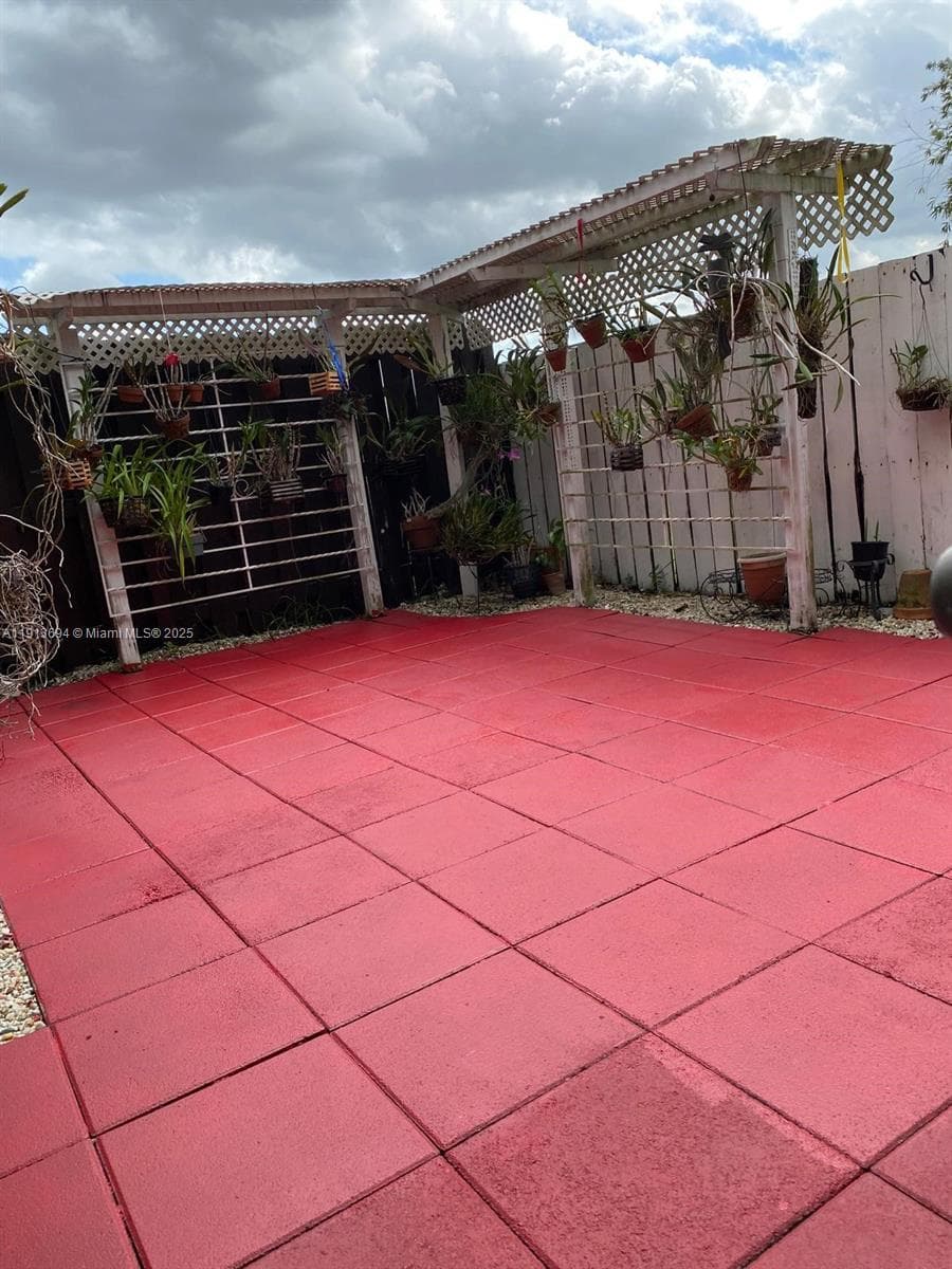 10454 NW 5th Ter # 30, Miami FL 33172 — 40