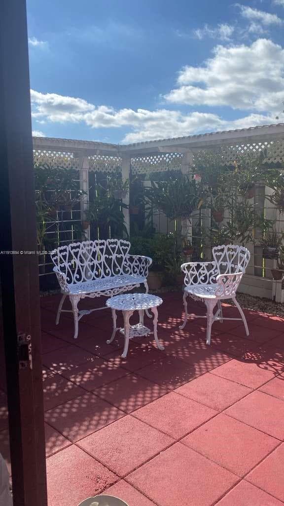 10454 NW 5th Ter # 30, Miami FL 33172 — 39